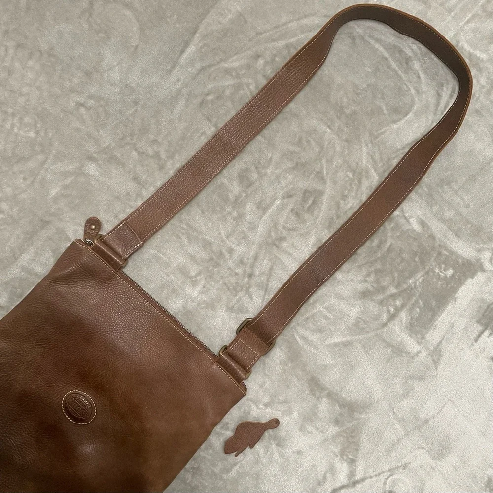 Roots Leather Crossbody Bag Neutral Tan Adjustable Strap Genuine Leather